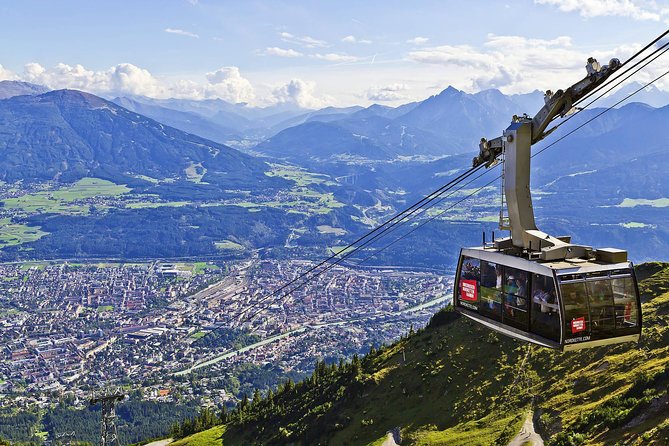 Innsbruck - capital city of tyrol, privat tour - local guide - Hofkirche and Hofburg from the outside: the Imperial vibe without the time drain