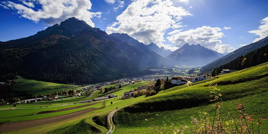 Innsbruck: Panoramic hike over the Telfer Wiesen - Innsbruck views without the crowd crush