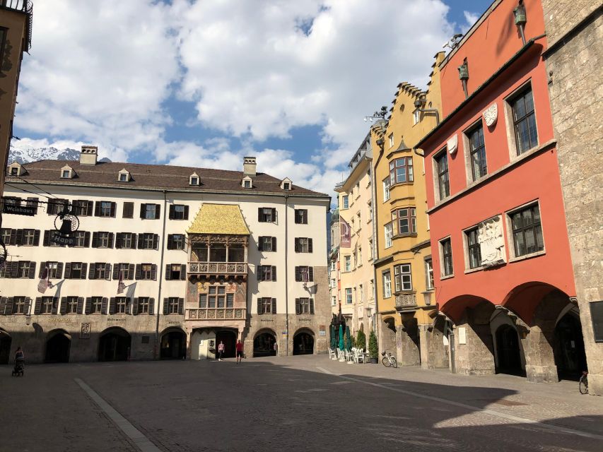 Innsbruck - "Welcome Tour" by Per Pedes. Guided City Tour. - Meeting Up at Innsbruck Information, Burggraben 3