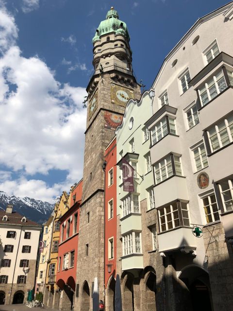 Innsbruck - "Welcome Tour" by Per Pedes. Guided City Tour. - Listening Comfort: Headphones Make a Difference