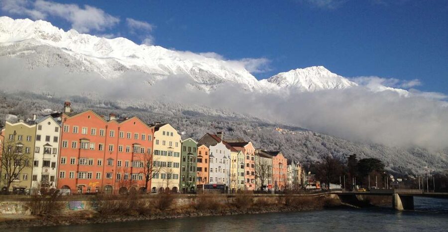 Innsbruck - "Welcome Tour" by Per Pedes. Guided City Tour. - Maria Theresien Straße: Your Orientation Speedrun
