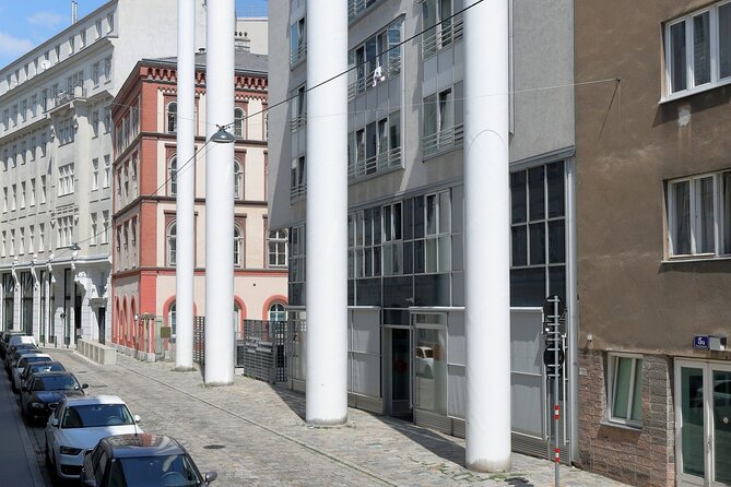 Jewish Vienna Walking Tour - Stop 2: Nestroyhof Hamakom Theater and Vienna’s Yiddish Cultural Thread