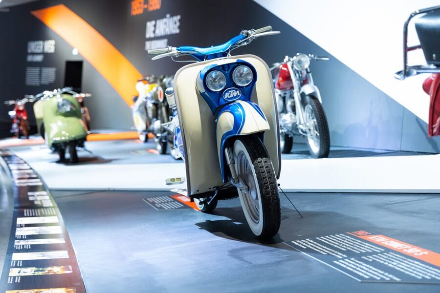 KTM Motohall: Day Ticket - Ticket value and how to plan your day around the Garage restaurant