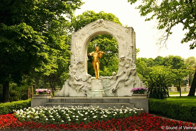 Kursalon Vienna: Strauss and Mozart Concert With Dinner - Price and value: what $117.74 buys for a 4-hour night