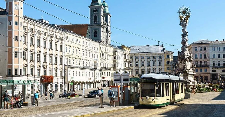 Linz: Private Day Trip to Cesky Krumlov - The 1.5-Hour Old Town Walk Is Your Fast Track to Understanding Český Krumlov