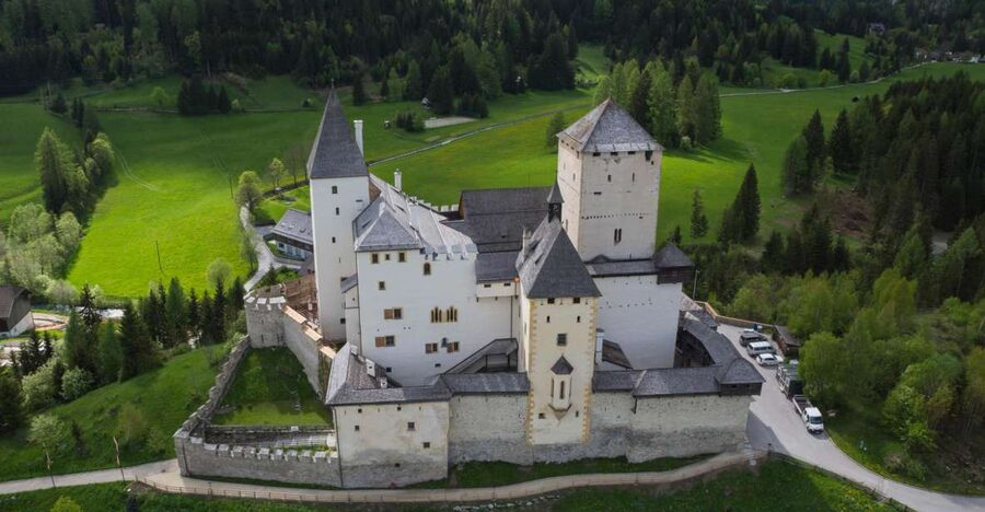 Mauterndorf: Castle Entrance Ticket - Stepping into a former toll station and Salzburg prince-archbishops retreat