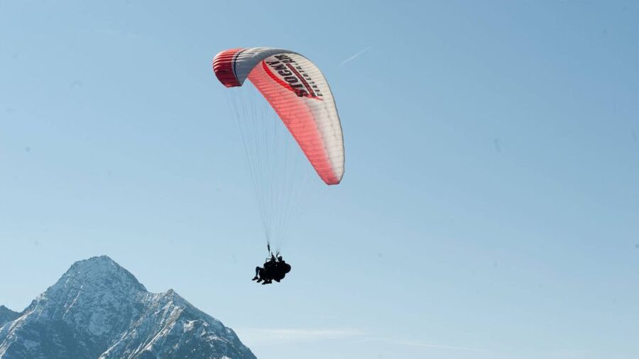 Mayrhofen: Paragliding Flight Experience Over Mountains - Before Take-Off: Harness, Helmet, and the Safety Brief You Actually Need
