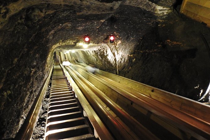 Minivan Tour From Salzburg to Dürrnberg Salt Mine + King’s Lake & Berchtesgaden - The guide-led experience: why “storytelling” matters here