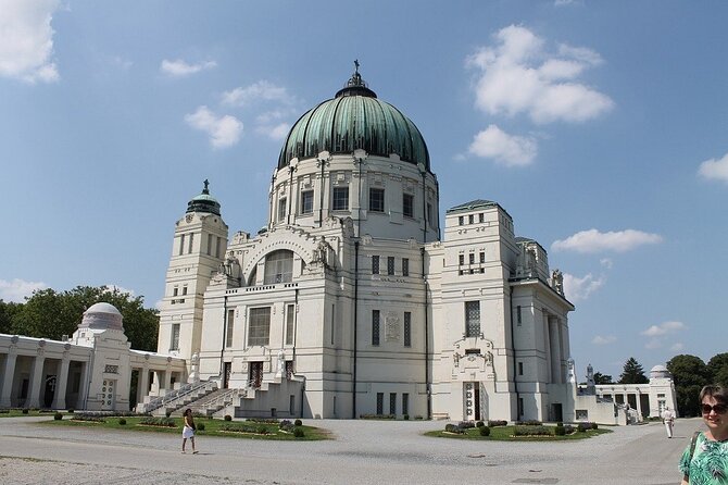 Mobile puzzle rally tour at the Vienna Central Cemetery - How the phone rally actually plays