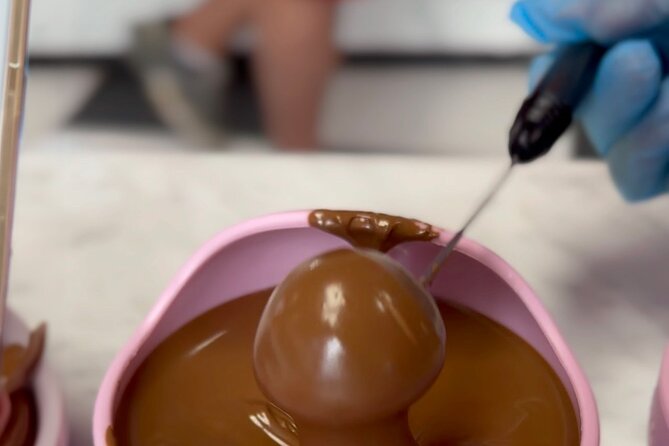 Mozart Kugel Workshop in Chocolate Museum Vienna "BO-YO" - Part 1: making Mozartkugel, step-by-step candy construction