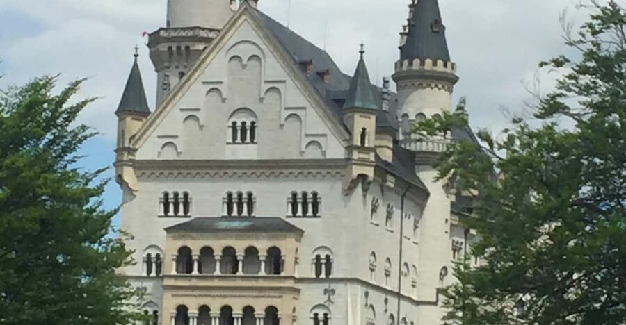 Munich: Neuschwanstein/Rothenburg/Eagle's Nest/Salzburg Trip - The flexible route options for Neuschwanstein plus more Germany in one day