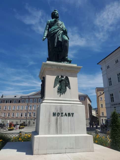 Munich: Salzburg & Hallstatt Alpine Adventure, Private Tour. - Hallstatt guided time, old town streets, and what to do with your 30 minutes