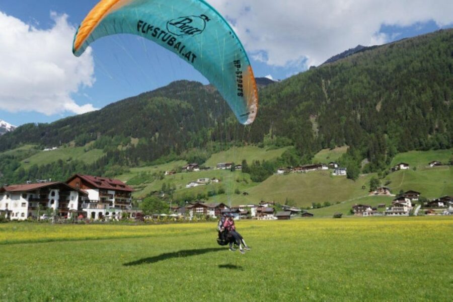 Neustift im Stubaital: Morning Paragliding Experience - Getting to Fly-Stubai in Neustift, Moos 14 (and what to do first)
