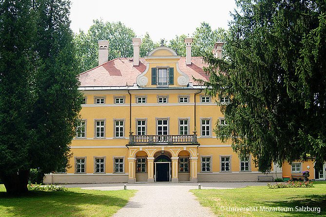 Original Sound of Music Private Custom Tour in Salzburg - Mondsee Wedding Chapel: The Last Big Film Moment