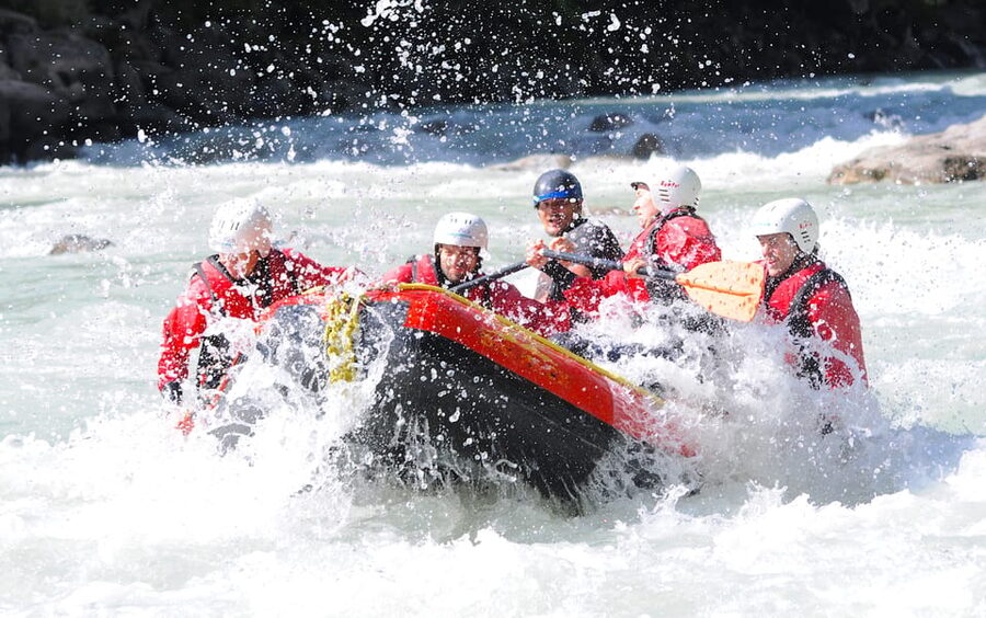 Ötztal: Action Whitewater Rafting at Imster Canyon - On the Inn: from swimming sections to teamwork in whitewater