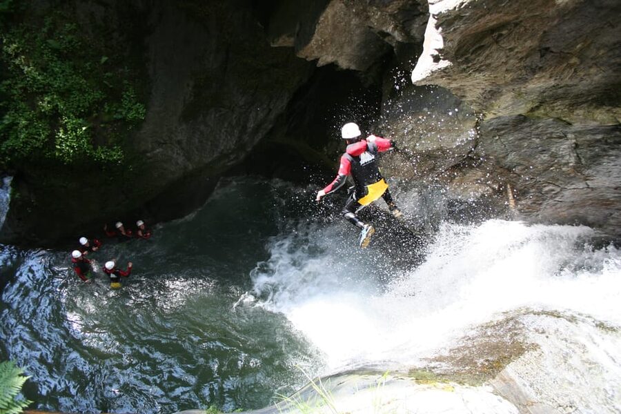 Ötztal: Advanced Canyoning at Auerklamm - What safety looks like when you are strapped into a gorge