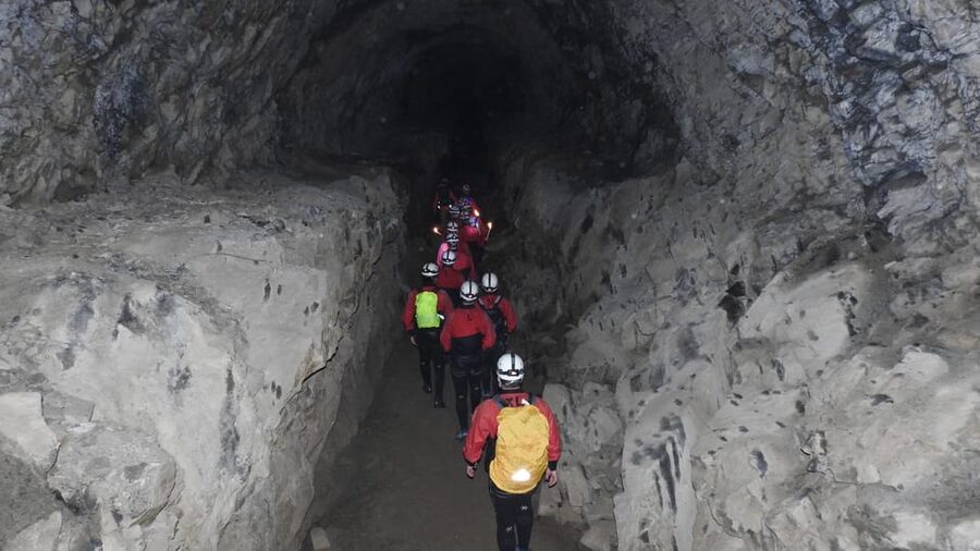 Ötztal: Guided Cave Tour for Beginners - Climbing and Crawling Over Rocks: How to Stay Comfortable