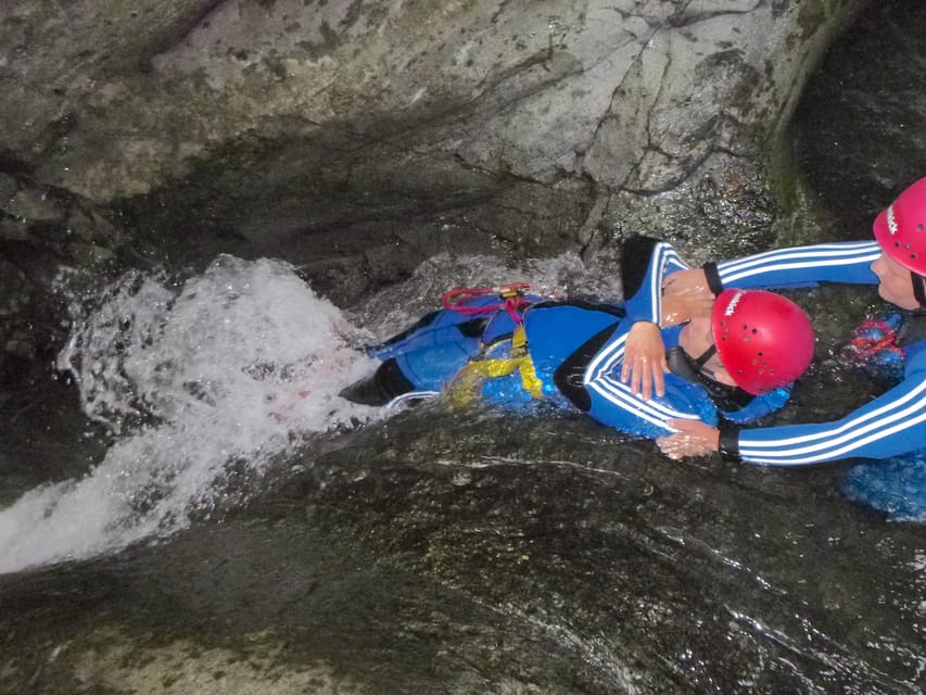 Ötztal: Obere Auerklamm Canyoning Tour for Beginners - Ötztal Obere Auerklamm: why this beginner tour still feels big