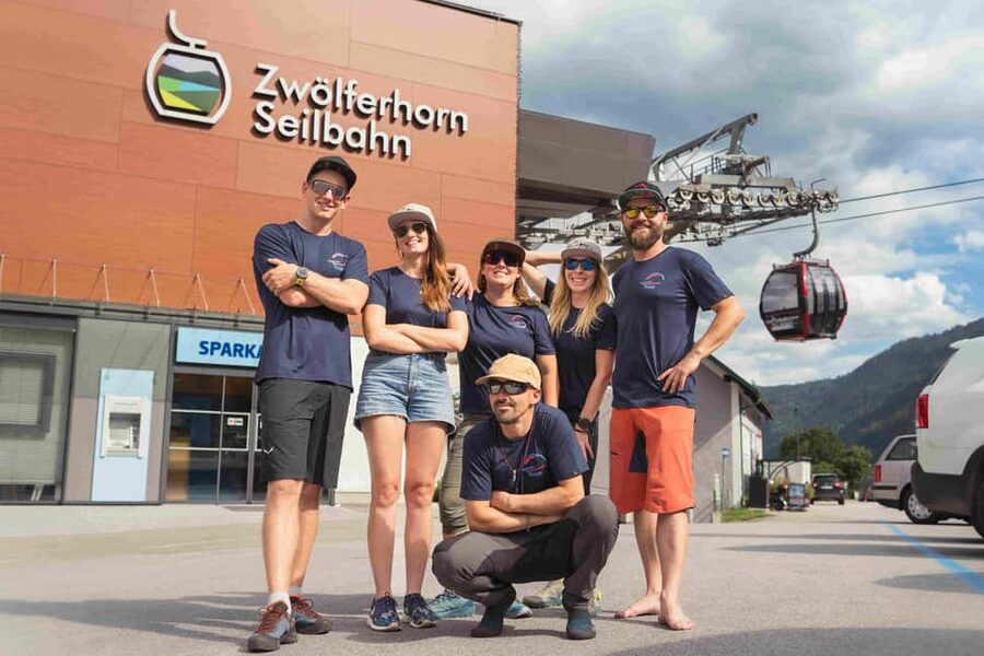 Paragliding Tandem in Salzkammergut / Sound of Music Flight - Takeoff and landing, with your pilot doing the heavy lifting