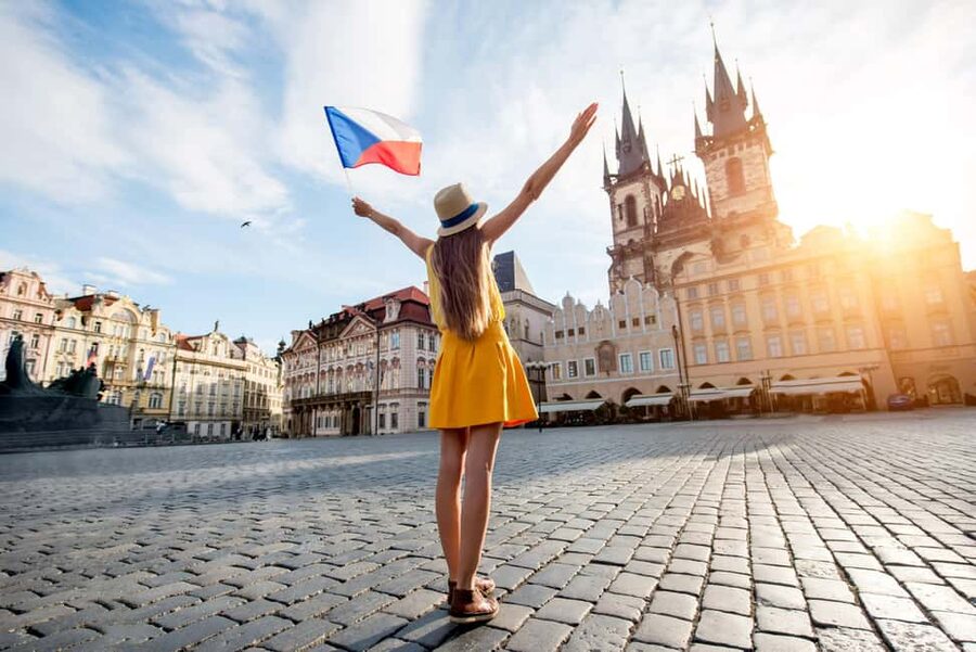 Prague: Old Town & Underground Tour Guided Tour - Prague Lesser Town Photo Stop: Get Your Portraits Started
