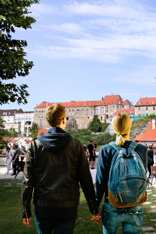 Prague: Transfer to Vienna via fabulous Cesky Krumlov - On the road to Vienna: tips, safety, and thoughtful pacing