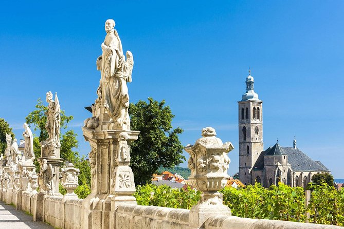 Prague-Vienna One-Way Sightseeing Day Tour - Who should book this one-way sightseeing transfer