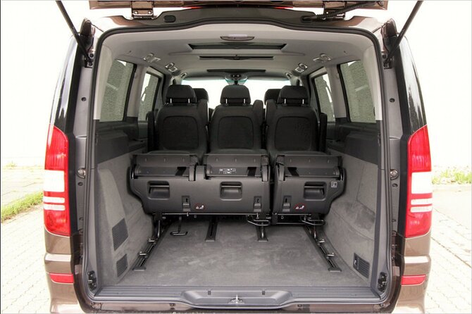 Private airport transfer in Vienna for up to 8 people in minibus - Hotel and Cruise Port Pickup: Why “Be Ready” Actually Helps