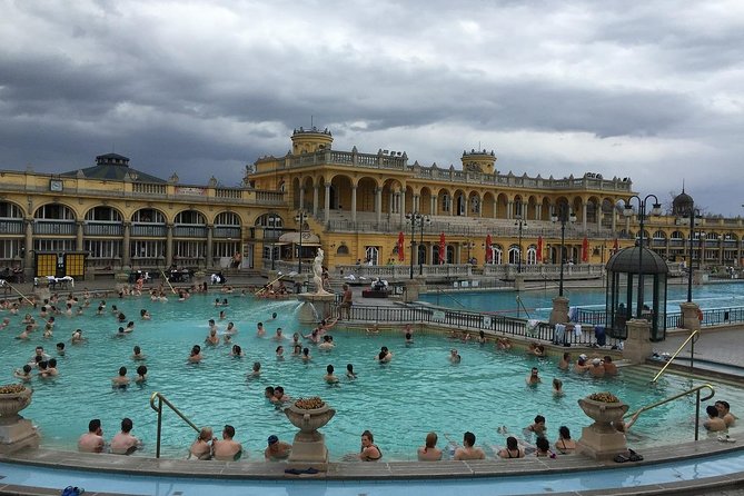 Private Budapest Day Trip from Vienna - Stop 1 in Budapest area: Chain Bridge and the Danube’s split personality
