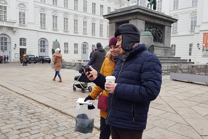 Private City Discovery walk - Historical Treasure hunt - Duration, group size, and what private really means here