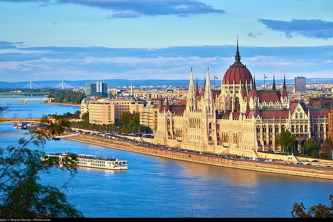 Private day tour to Budapest from Vienna - Stop 7: St. Stephen’s Basilica Visit (About 20 Minutes, Free Entry)