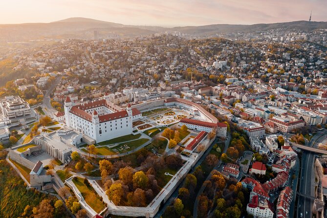 Private day trip from Budapest to Bratislava, Vienna, and back - Timing on a 10 to 11 hour day, without the stress spiral