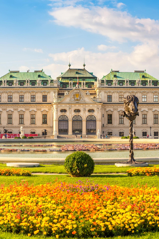 Private day trip from Budapest to Vienna and back - St. Stephen’s Cathedral and Hofburg Visits