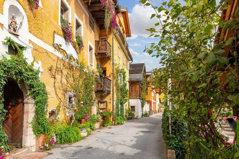 Private day trip: Munich to Hallstatt, Skywalk & Salt Mine - Ticket planning and what to budget for on your own