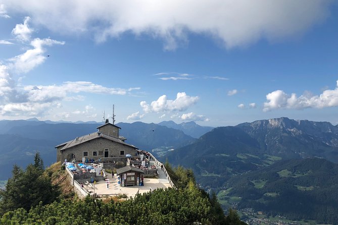 Private Eagle's Nest Tour from Innsbruck with tour ending in Salzburg - Transportation, comfort, and what the schedule adds up to