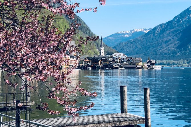 Private Full-Day Tour of Hallstatt and Salzkammergut from Salzburg with Options - Door-to-door pickup in Salzburg, and why it matters