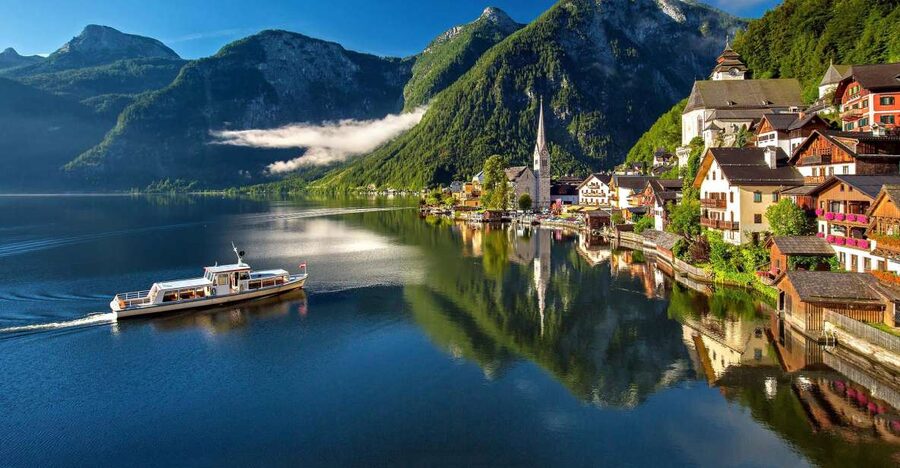 Private Hallstatt Full-Day Tour - Salzburg pickup and the luxury minivan you actually notice