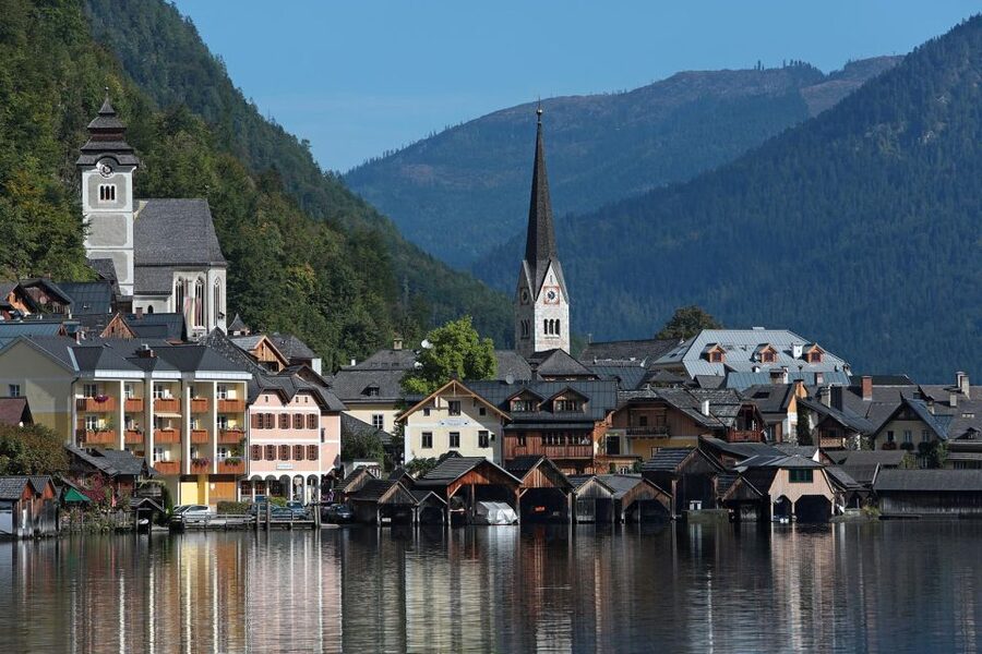 Private Hallstatt Tour from Salzburg - Who this private Hallstatt tour suits best