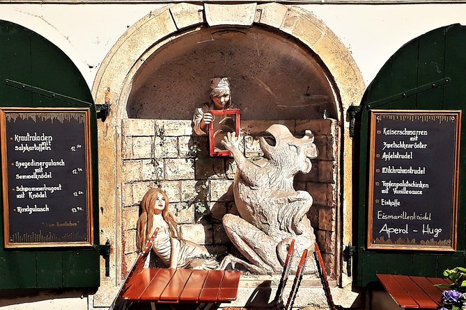 Private Hidden Vienna Walk — Stories Behind Quiet Corners - How the Private 3-Hour Walk Works for Up to 10 People