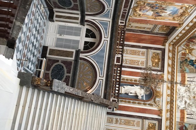 Private King Ludwig Tour to Herrenchiemsee Castle from Salzburg - Private driver-guide: the difference between seeing rooms and understanding them