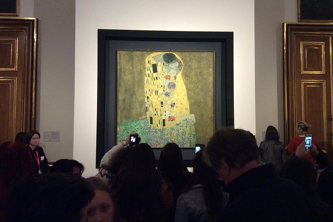 Private Themed Tour of the Belvedere with an Art Historian: "The Kiss" by Gustav Klimt: how it became the Symbol of the Viennese Art - What the art historian actually helps you notice