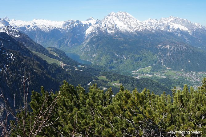 Private Tour: Austrian Lakes and Mountains Tour from Salzburg - St Gilgen Mozartplatz: Town Walk, Lake Views, and Optional Summer Boat Time