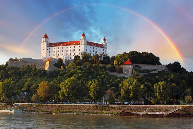 Private Tour of Bratislava from Vienna, Transport and Local Guide - Key things I’d watch for on this Bratislava day trip