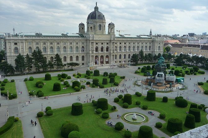 Private Transfer from Munich to Vienna with 2 hours for sightseeing - Door-to-door Munich to Vienna, minus the transport headache