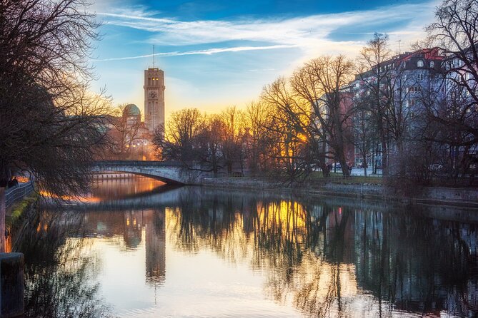 Private Transfer from Salzburg to Munich with 2 hours for sightseeing - The core idea: a private transfer that actually helps your day