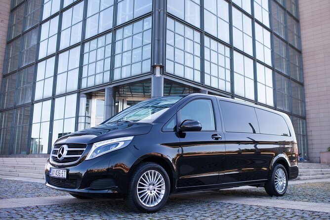 Private Transfer from Vienna to Budapest or Budapest to Vienna - Pickup and drop-off, done in the real-world way