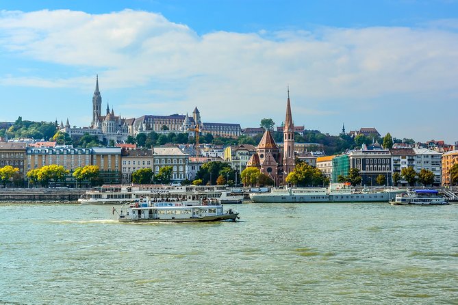 Private Transfer from Vienna to Budapest with 2 hours for sightseeing - The 2-hour sightseeing window: one stop or two