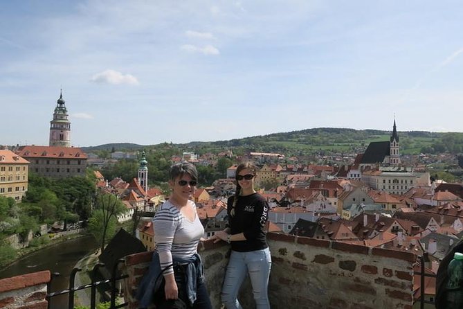 Private transfer in a Sanitized Car Prague to Vienna with 2h stop Cesky Krumlov - Český Krumlov in 2 hours: what you can realistically do