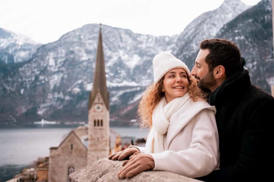 Private Vacation Photoshoot with Photographer in Hallstatt - Your photo walk around Hallstatt, from iconic views to quiet corners