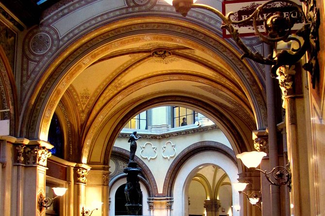 Private Vienna Evening Walk — Orientation for Your First Night - Price and value for $319.30 per group