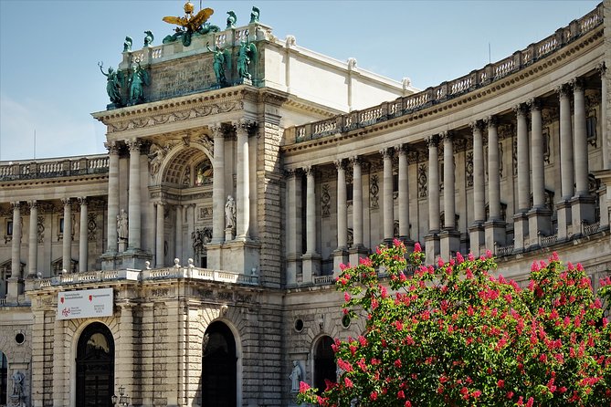 Private Vienna Highlights History Walk — WWII and Post War Vienna - Hochstrahlbrunnen, French Embassy, and the Ringstraße tram reset